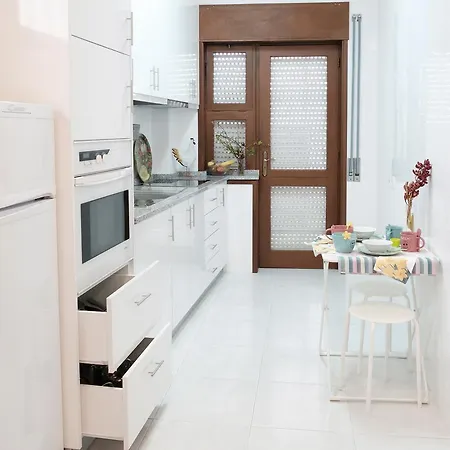 Apartment Faria Guimaraes - *